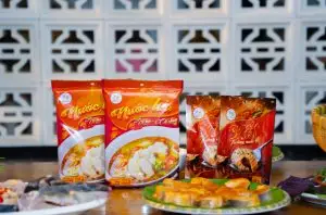 Chuẩn bị tiệc cá tầm tại nhà nhanh chóng
